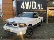 Dodge Ram - 1500 5.7 V8 4x4 Crew Cab 6 PERS CLASSIC/ NAP 297 K