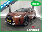 Lexus UX - 250h Business Line Automaat | CarPlay | Trekhaak | Camera |