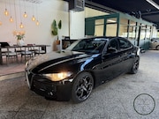 Alfa Romeo Giulia - 2.0T Business | 91.000KM | Navi | Nieuwe Service & APK | Gee