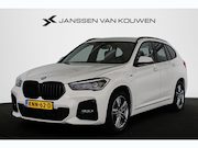 BMW X1 - xDrive25e M Sport Sportstoelen Stoelverwarming Apple CarPlay