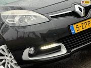 Renault Scénic - 1.2 TCe Expression - Noir Etoile - 127dkm