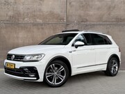 Volkswagen Tiguan - 1.5 TSI Highline Business R-line | Trekhaak | Panoramadak | 