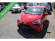 Toyota Aygo - 1.0 VVT-i x-play/Carplay navi/tel/Cam/Ac
