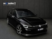 Volkswagen Golf - 1.5 eTSI R-Line Pano l Matrix l Ambient l Camera l Head-Up l