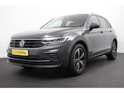 Volkswagen Tiguan - 1.5 TSI DSG Active Navigatie Climate Control Adaptive Cruise