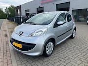 Peugeot 107 - 1.0-12V XS AUTOMAAT