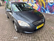 Kia Ceed - 1.4 X-tra ISG nette goed rijdende auto met airco stereo boek