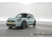 MINI Cooper - 3-Deurs 1.5 C Favoured L | Pano | HUD | Harman Kardon | Stoe
