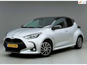 Toyota Yaris - 1.5 Hybrid Bi-tone|Trekhaak|All-season|Adaptive-cruise|Carpl
