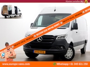 Mercedes-Benz Sprinter - 319 CDI 3.0 V6 190pk L2H2 7G Automaat LED/Airco/Trekhaak 350