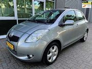 Toyota Yaris - 1.3 VVTi Luna MMT - AUTOMAAT - NETJES !