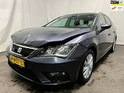 Seat Leon - ST 1.6 TDI Style Ultimate Edition Schadeauto vront