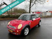 MINI One - 1.6 LEUKE AUTO RIJDT EN SCHAKELT GOED