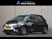 Toyota Aygo - 1.0 VVT-i x-nav | Navigatie | Achteruitrijcamera | Airco