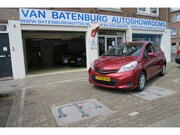 Toyota Yaris - 1.0 VVT-i Now | Carplay | Airco | 4 nieuwe All Seasons bande