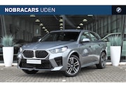 BMW X2 - sDrive20i M Sport Automaat / Trekhaak / Sportstoelen / Achte