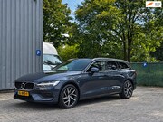 Volvo V60 - 2.0 T5 Momentum / Automaat / CarPlay / Dealeronderhouden