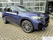 BMW X1 - sDrive18i High Executive LEDER GROOT NAVI PDC 18"