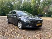 Volvo V60 - 2.0 T4 Summum