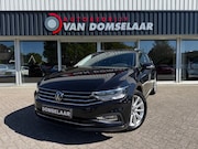 Volkswagen Passat - 1.5 TSI Business + - Automaat Pano Trekhaak Navi Stoelverwar