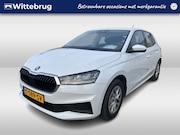 Skoda Fabia - 1.0 TSI Ambition Navigatie / Lichtmetalen velgen / Airco