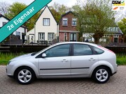 Ford Focus - 1.6-16V Automaat 101pk 2e eig. 5-deurs Airco Cruise Trekhaak