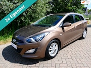 Hyundai i30 - 1.6 GDi 135pk Automaat 2e eig. Airco Cruise Trekhaak 1300kg.