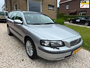 Volvo V70 - 2.4 T Automaat 7-persoons Nwe Distributie&APK.