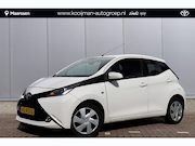 Toyota Aygo - 1.0 VVT-i x-play / Camera / Bluetooth / AC /