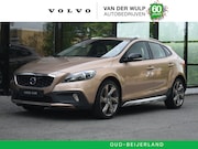 Volvo V40 Cross Country - T4 180pk AUT. Summum | Stoelverwarming | Camera | Trekhaak