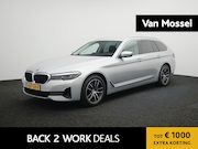 BMW 5-serie - Touring 520i High Executive AUTOMAAT | LEDER | TREKHAAK | NA