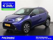 Toyota Aygo X - 1.0 VVT-i MT Play Two-Tone | Stoelverwarming | Camera | Adap