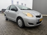 Toyota Yaris - 1.0 VVTi APK: Nieuw bij aflevering