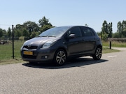 Toyota Yaris - 1.3 VVTi 5 DEURS | AIRCO | 6 BAK | ZEER NETJES