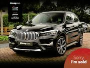 BMW X1 - xDrive20i M-Sportstuur | HUD | 4x4 | BTW-Auto | Sportst. | X