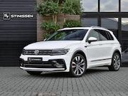 Volkswagen Tiguan - 2.0 TDI R-Line Leer Panoramadak Trekhak 20 inch Ve