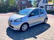 Toyota Aygo - 1.0-12V