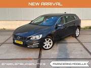 Volvo V60 - 1.6 D2 Momentum automaat, NAP, Navi,