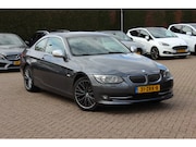 BMW 3-serie - Coupé 320i Corporate Lease Mineralgrey Ed. / Leder / Navigat