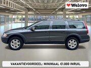 Volvo XC70 - 2.5 T Momentum dealer onderhouden, leder interieurs, carkit.