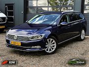 Volkswagen Passat - Variant 1.6 TDI Highline Business R-line led/xenon cam alcan