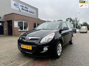 Hyundai i20 - AUTOMAAT/ NAP lage km.stand/airco/audio/elektr.ramen/MOOI en