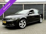 Skoda Octavia - Combi 1.2 TSI Elegance Business Leder / Xenon / FM nav / 58.