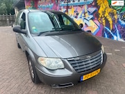 Chrysler Voyager - 2.4i SE Luxe airco schuifdeuren inklapbare spiegels àlles el