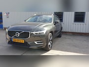 Volvo XC60 - 2.0 T8 TWIN ENGINE AWD 304 pk MOMENTUM Panoramadak