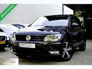 Volkswagen Tiguan - 2.0 TDI Aut Connected Series|Pano|Navi|Nap