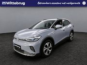 Volkswagen ID.4 - Pure 52 kWh Navigatie / Parkeersensoren / LED verlichting / 