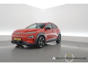 Hyundai Kona - EV Premium 64 kWh | Rijklaar ! |SOH 96.6% | Warmtepomp | HUD