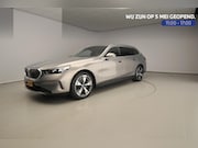 BMW i5 - eDrive40 | LED | HUD | Sportstoelen | Stoelverwarming | DAB