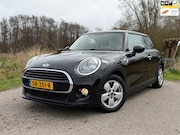 MINI Cooper - Mini 1.5 Business / 1e Eigenaar / Navi / Airco / 15" Velgen